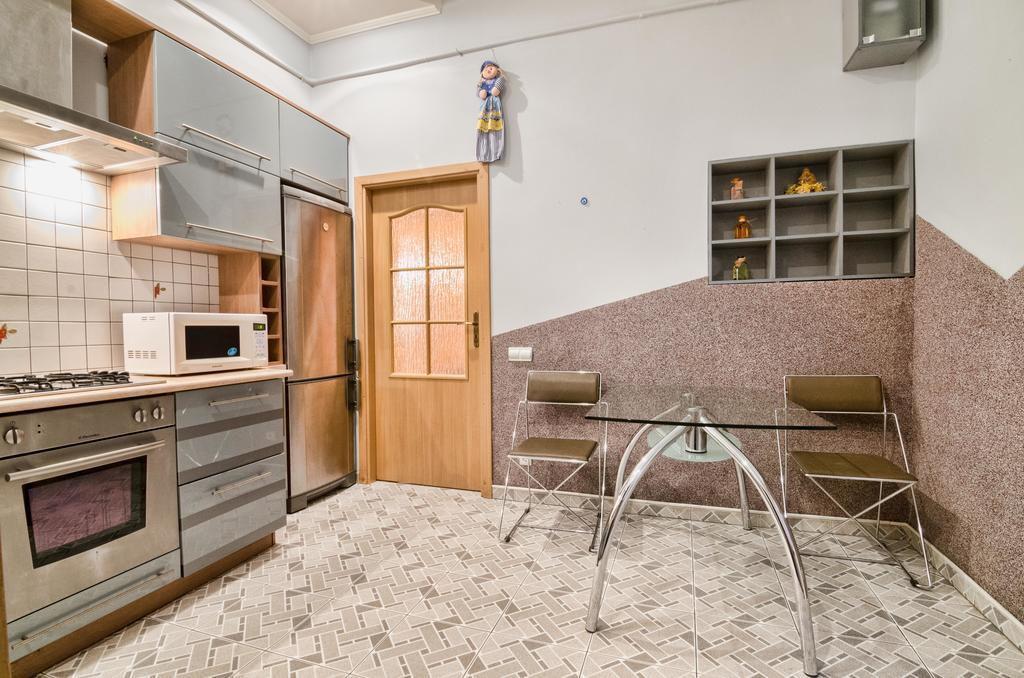 إلفيف Apartamenty Lesi Ukrainky 17 الغرفة الصورة