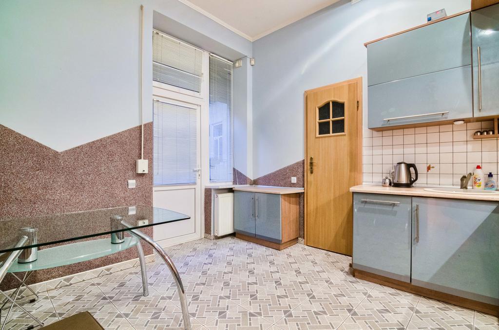 إلفيف Apartamenty Lesi Ukrainky 17 الغرفة الصورة